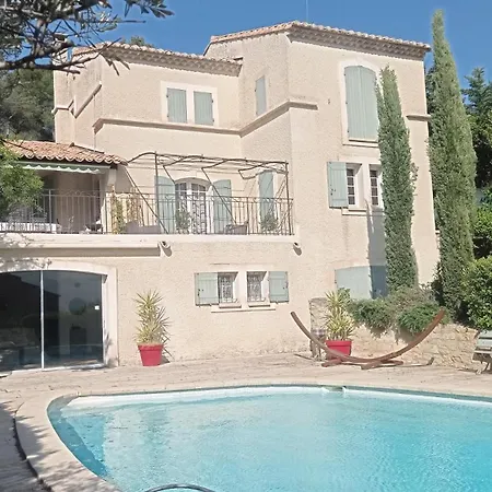 Location En Provence * Beaucaire (Gard)